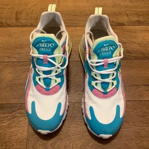 Nike Air 270 React
